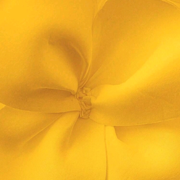 Women Tie-Up Halter Neck Tight Fit Sleeveless Top With White Floral Decor - Picture 4 of 5